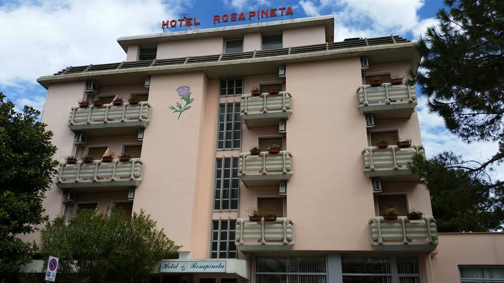 Hotel Rosapineta Lignano Sabbiadoro Exterior foto
